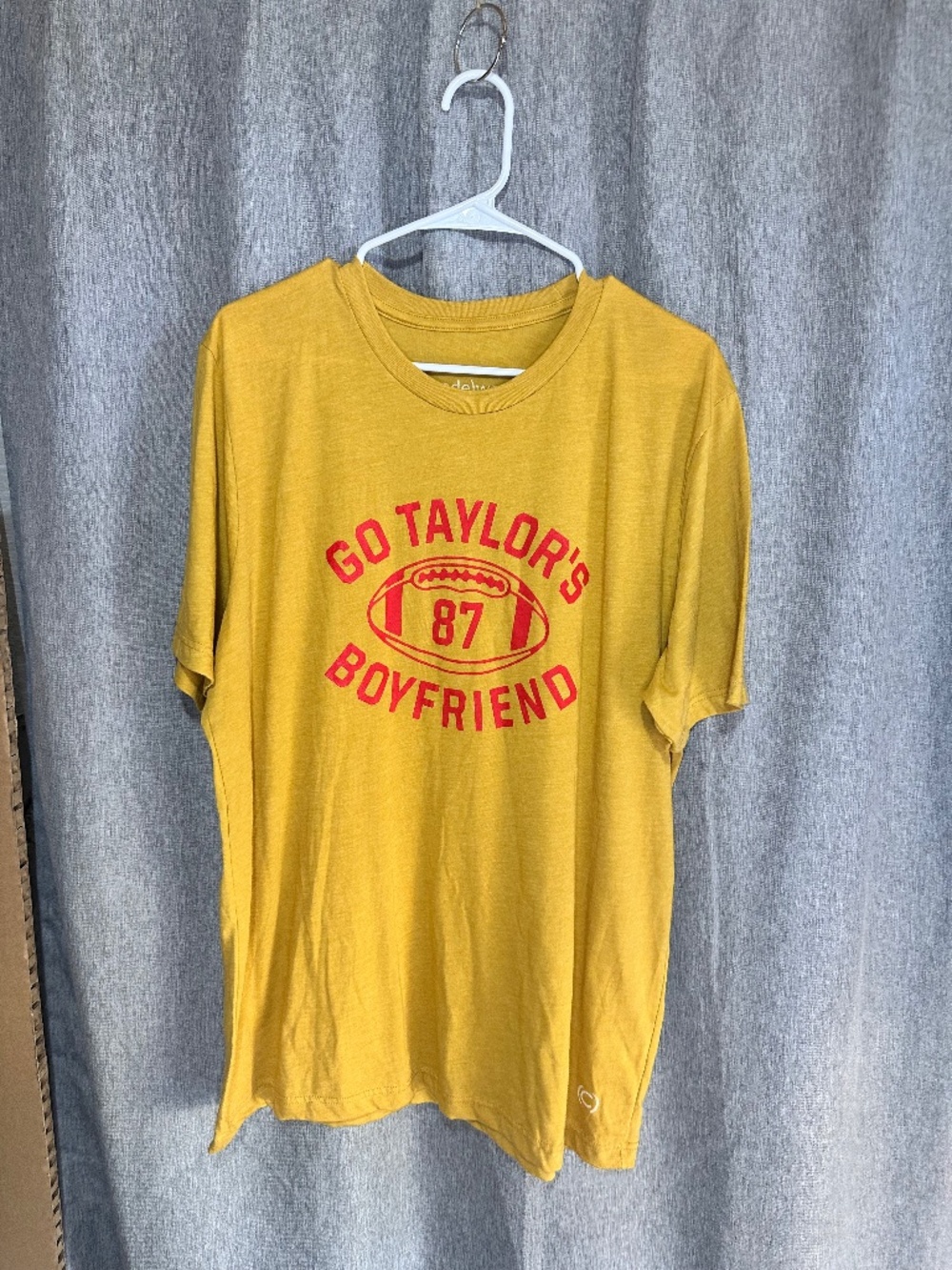 (Code)word "Go Taylor's Boyfriend" 87 Graphic T-Shirt Mustard Yellow XL
